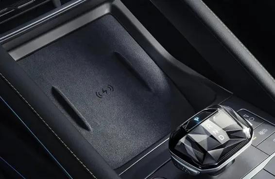 BYD Atto 2 sạc không dây dual 15W